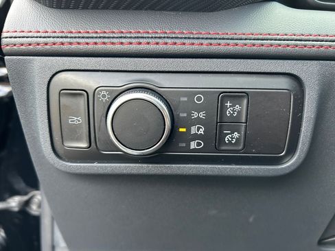 Used 2025 Ford Mustang Premium RWD image 19