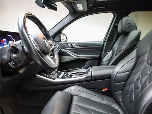 Certified 2024 BMW X5 xDrive40i w/ M Sport Package image 19