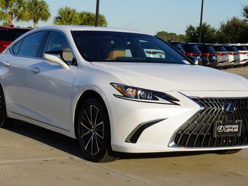 Certified 2024 Lexus ES 350 w/ Premium Package image 4