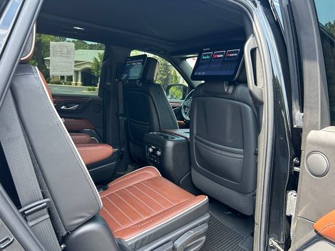 Used 2023 GMC Yukon Denali Ultimate AWD/4WD image 55