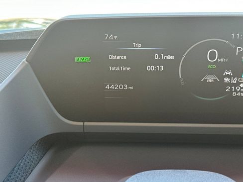 Certified 2023 Toyota bZ4X FWD image 31