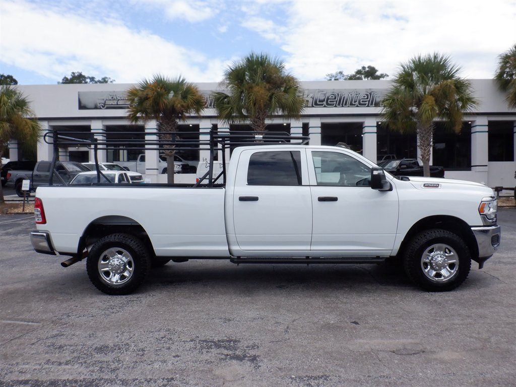 Used 2024 RAM 2500 Tradesman w/ Chrome Appearance Group AWD/4WD image 1