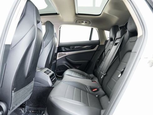 Certified 2024 Porsche Panamera 4 image 24