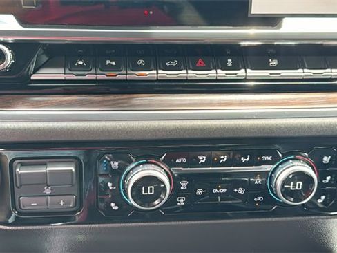 Used 2023 GMC Sierra 1500 SLT w/ SLT Premium Plus Package image 11