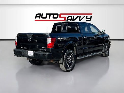 Used 2018 Nissan Titan PRO-4X w/ Pro-4x Convenience Package image 7