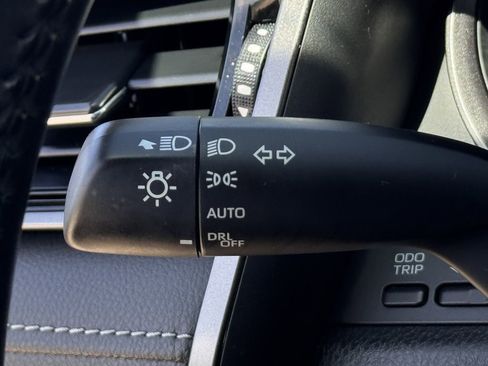 Used 2021 Toyota Camry XSE FWD image 22