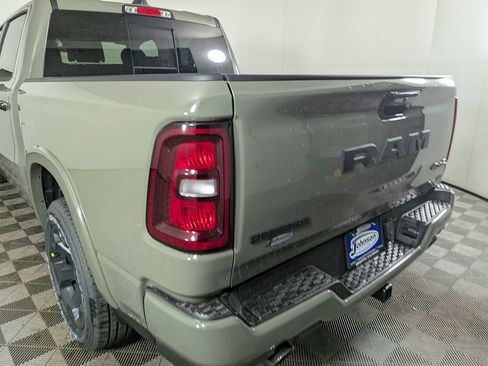 New 2026 RAM 1500 4x4 Crew Cab image 10
