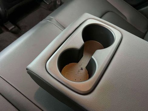 Used 2025 Kia Sportage EX image 12