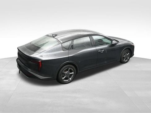 Used 2025 Kia K4 FWD image 21
