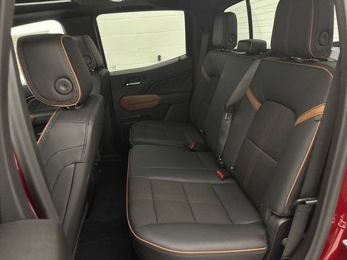 New 2026 GMC Canyon AT4 w/ Technology Plus Package AWD/4WD image 49