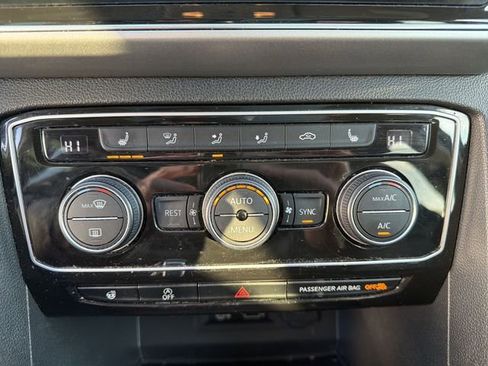 Used 2019 Volkswagen Atlas SEL image 21