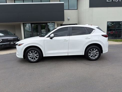 Used 2025 MAZDA CX-5 AWD 2.5 S w/ Preferred Package image 2