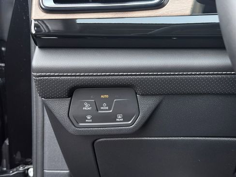 New 2026 Volkswagen Atlas SE FWD image 20