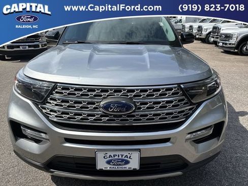 Certified 2023 Ford Explorer Limited w/ Equipment Group 301A AWD/4WD image 10