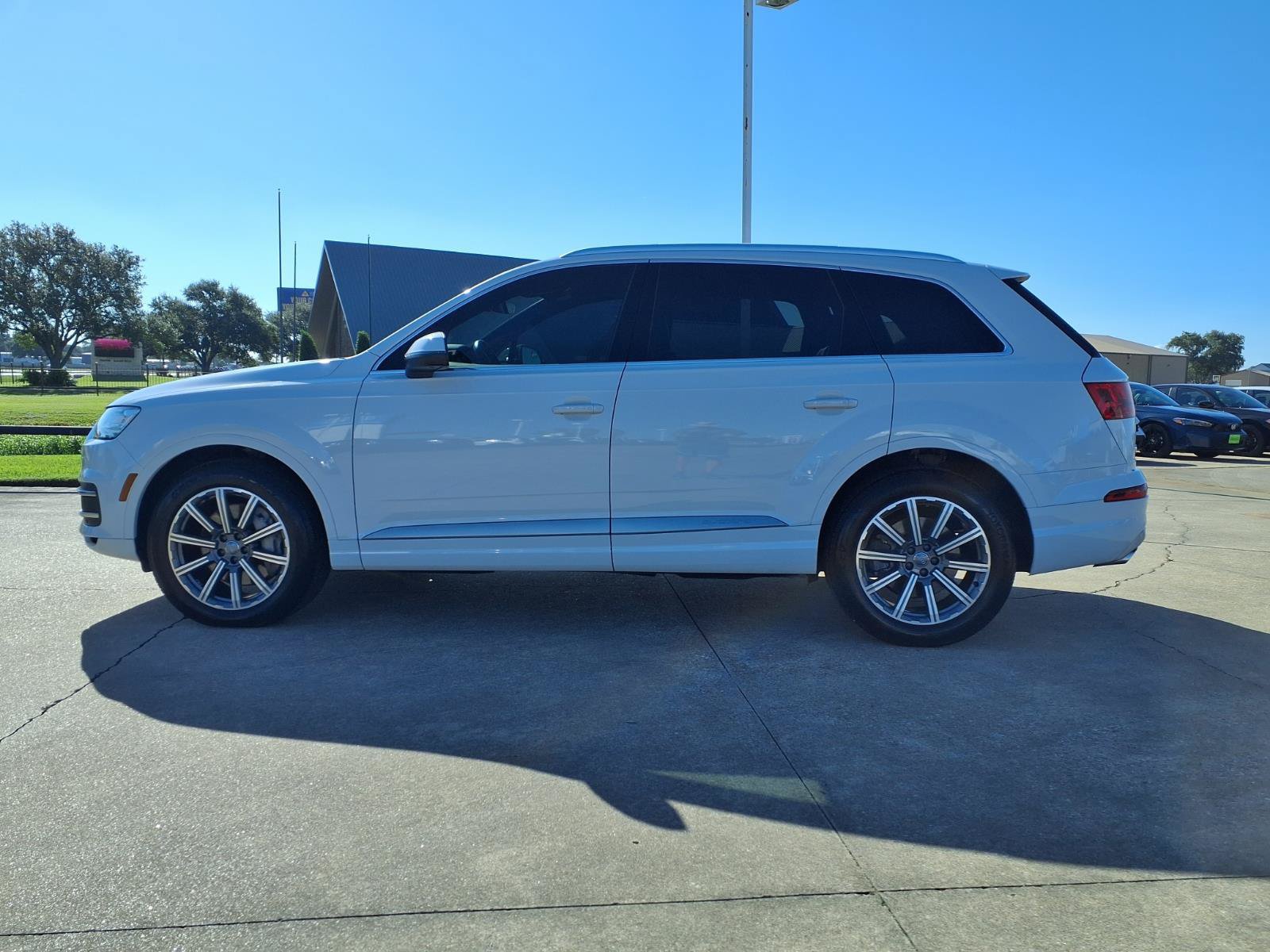 Used 2018 Audi Q7 3.0T Prestige w/ Prestige Package AWD/4WD image 9