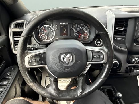 Used 2024 RAM 2500 Tradesman w/ Chrome Appearance Group AWD/4WD image 16