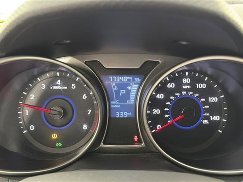 Used 2016 Hyundai Veloster w/ Option Group 03 image 14