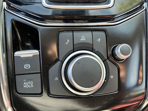 Used 2021 MAZDA CX-5 Carbon Edition image 25