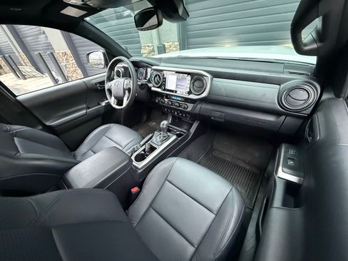 Used 2023 Toyota Tacoma Limited w/ Nightshade Package image 9