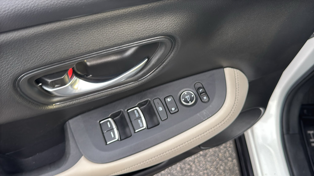 Used 2024 Honda HR-V EX-L image 14