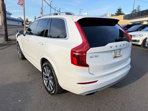 Used 2018 Volvo XC90 T6 Momentum w/ Convenience Package image 3