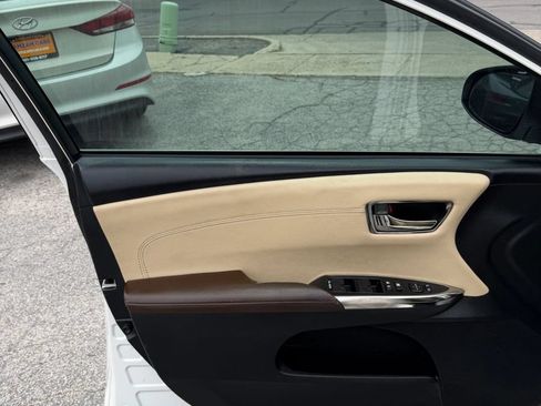 Used 2014 Toyota Avalon XLE Premium FWD image 11