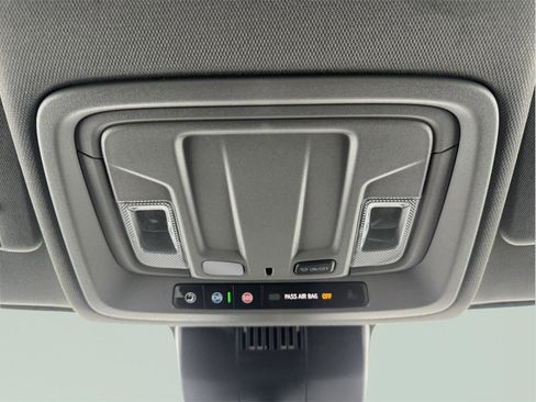 Used 2023 Chevrolet Silverado 1500 LT AWD/4WD image 26