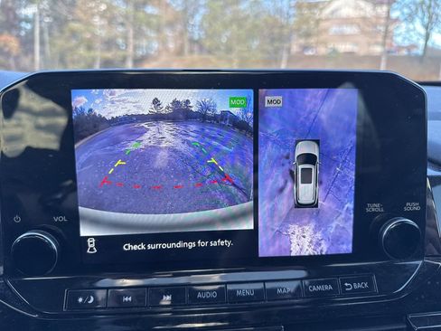 Used 2022 Nissan Pathfinder SL w/ SL Premium Package image 5