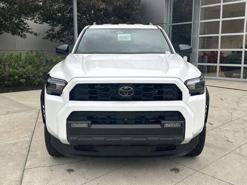 New 2026 Toyota 4Runner TRD Off-Road Premium AWD/4WD image 5