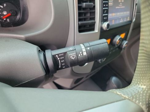 Used 2021 Nissan Frontier SV w/ Midnight Edition Floor Mats RWD image 25
