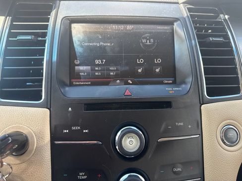 Used 2014 Ford Taurus SEL w/ Equipment Group 201A FWD image 11