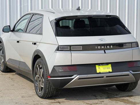 Used 2023 Hyundai Ioniq 5 SEL image 46