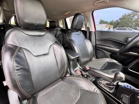 Used 2019 Jeep Compass Limited FWD image 23