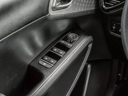 Used 2025 Kia Soul S FWD image 27