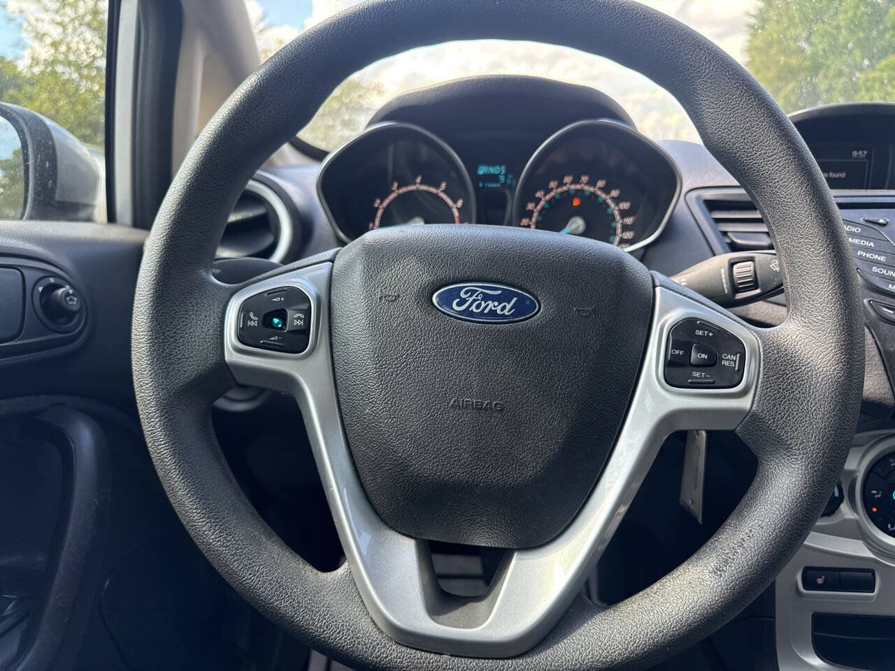 Used 2018 Ford Fiesta SE w/ Cold Weather Package FWD image 15