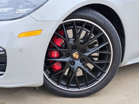 Used 2022 Porsche Panamera GTS AWD/4WD image 7