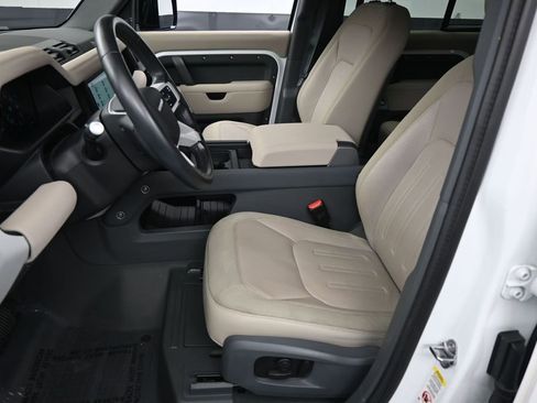 Used 2020 Land Rover Defender 110 SE AWD/4WD image 5