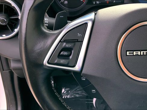 Used 2018 Chevrolet Camaro LT RWD image 23