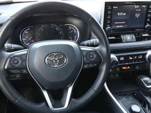 Used 2021 Toyota RAV4 XSE image 17