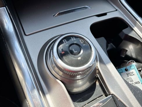 Used 2021 Ford Explorer XLT w/ Equipment Group 202A image 17