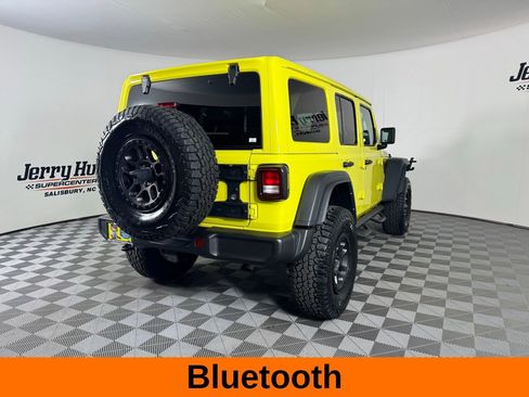 Used 2022 Jeep Wrangler Unlimited Sport AWD/4WD image 7