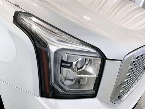 Used 2017 GMC Yukon Denali w/ Open Road Package image 12