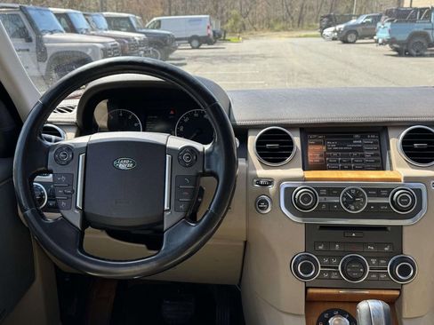 Used 2013 Land Rover LR4 HSE AWD/4WD image 10