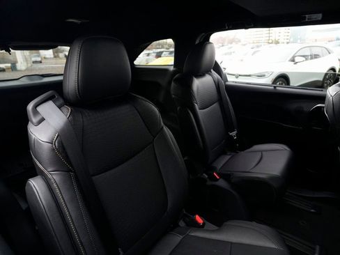 Used 2025 Toyota Sienna XLE Woodland Edition image 20