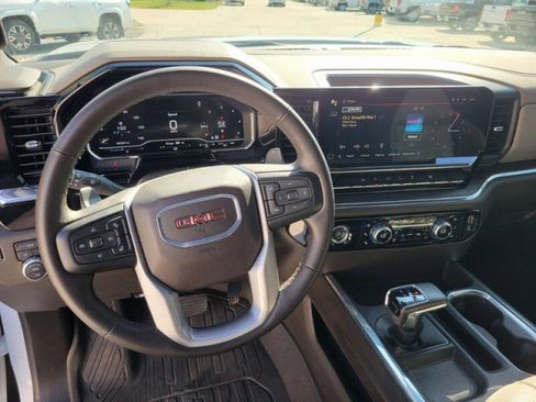 Used 2024 GMC Sierra 1500 SLT w/ SLT Premium Package image 15