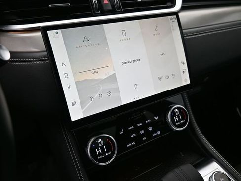 Used 2026 Jaguar F-PACE R-Dynamic S image 30