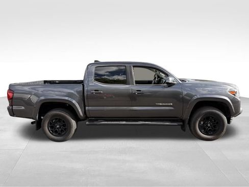Used 2021 Toyota Tacoma SR5 w/ Technology Package AWD/4WD image 13