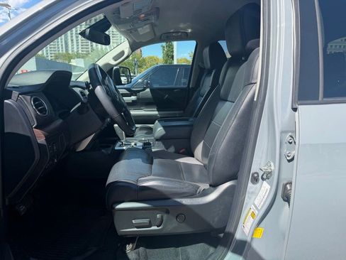 Used 2021 Toyota Tundra Limited w/ Limited Premium Package AWD/4WD image 9