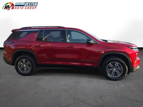 New 2026 Chevrolet Traverse LT image 8