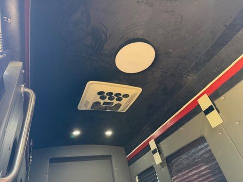 Used 2023 Ford E-Transit 148 High Roof Extended w/ Load Area Protection Package image 18